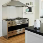 کتری‌برقی درجه‌دار SMEG سفید براق