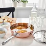 تابه درب دار ایکیا FINMAT سایز 25 سانتی متر رنگ نارنحی