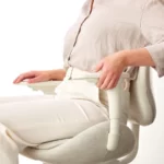 صندلی قابل تنظیم اداری ایکیا مدل HATTEFJALL با روکش گونارد بژ/ سفید