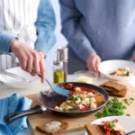 خرید آنلاین تابه ۲۴ سانتی‌متری ایکیا مدل TAGGHAJ با روکش نچسب، مشکی