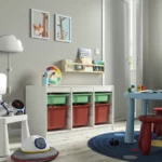 استفاده از ترکیب نظم‌ دهنده ایکیا TROFAST سفید/ سبز ملایم/ قرمز در دکور اتاق کودک